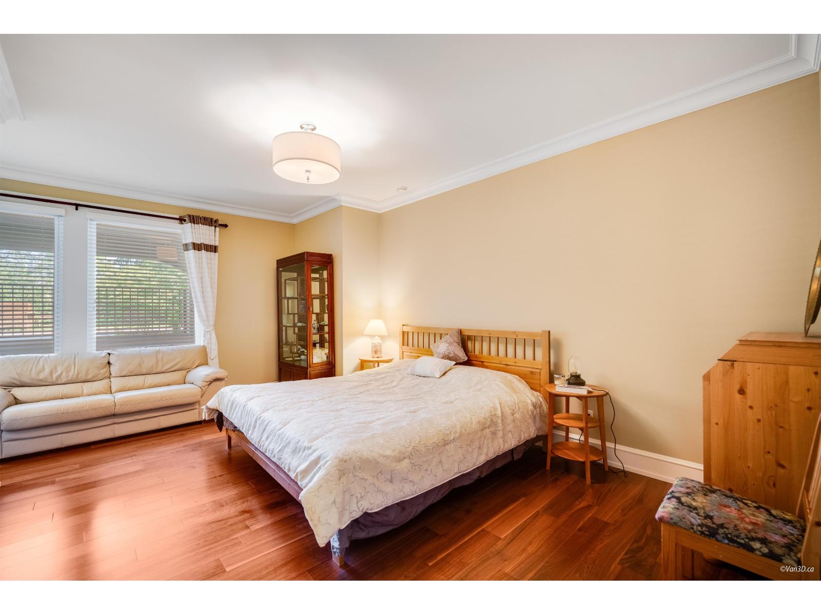 13939 28 AVENUE, Surrey