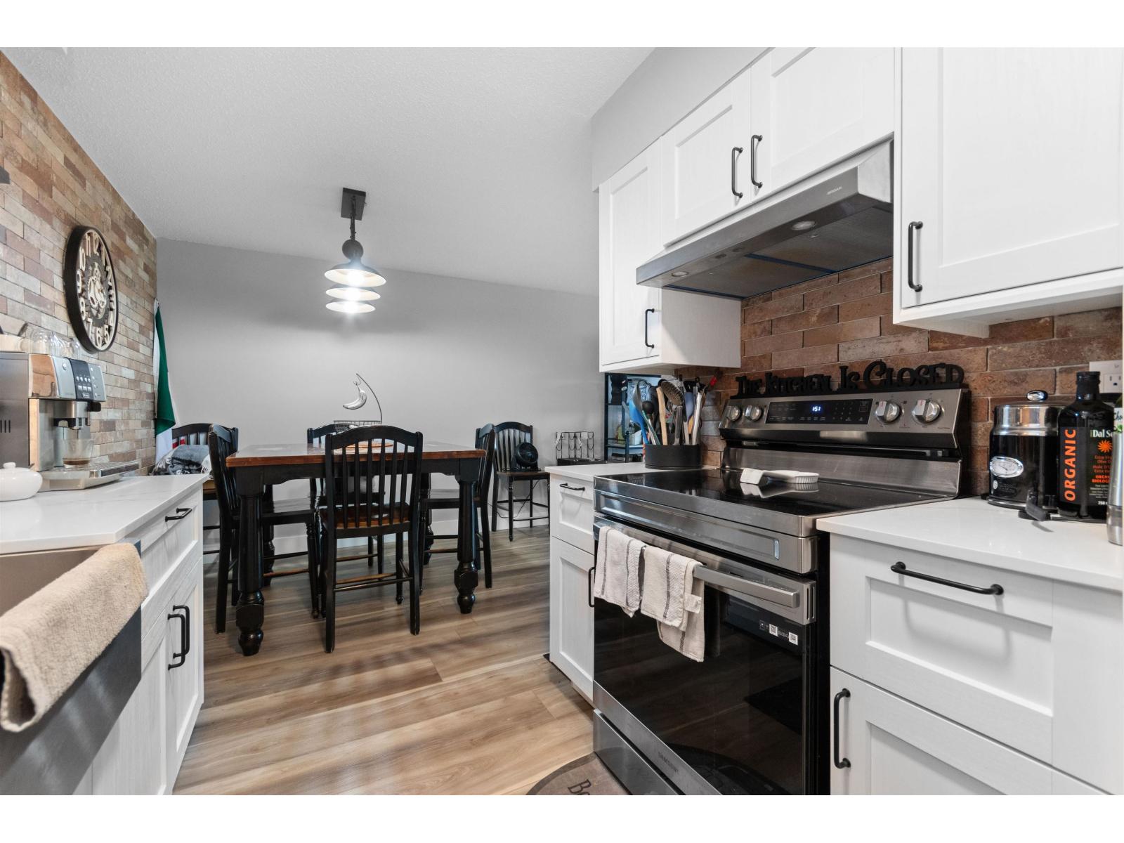 223 45598 MCINTOSH Drive - photo 2