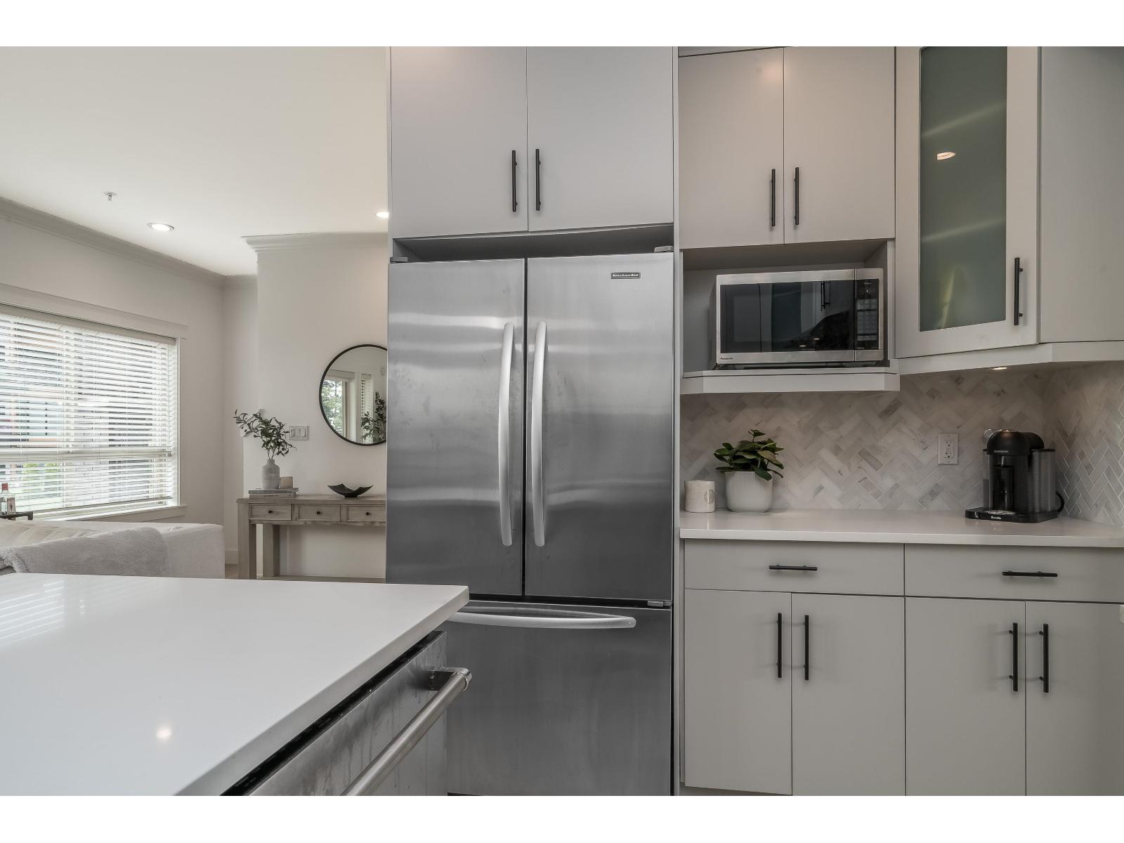 3 1424 EVERALL STREET, White Rock