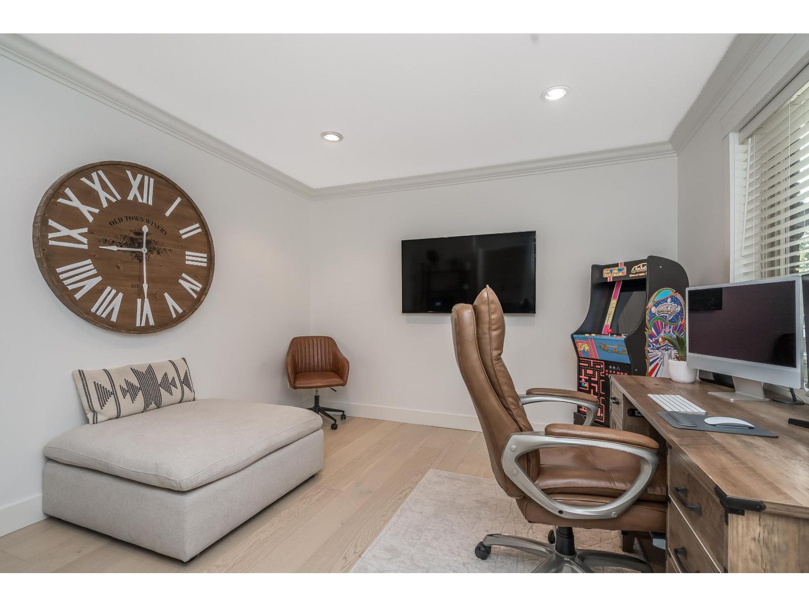 3 1424 EVERALL STREET, White Rock