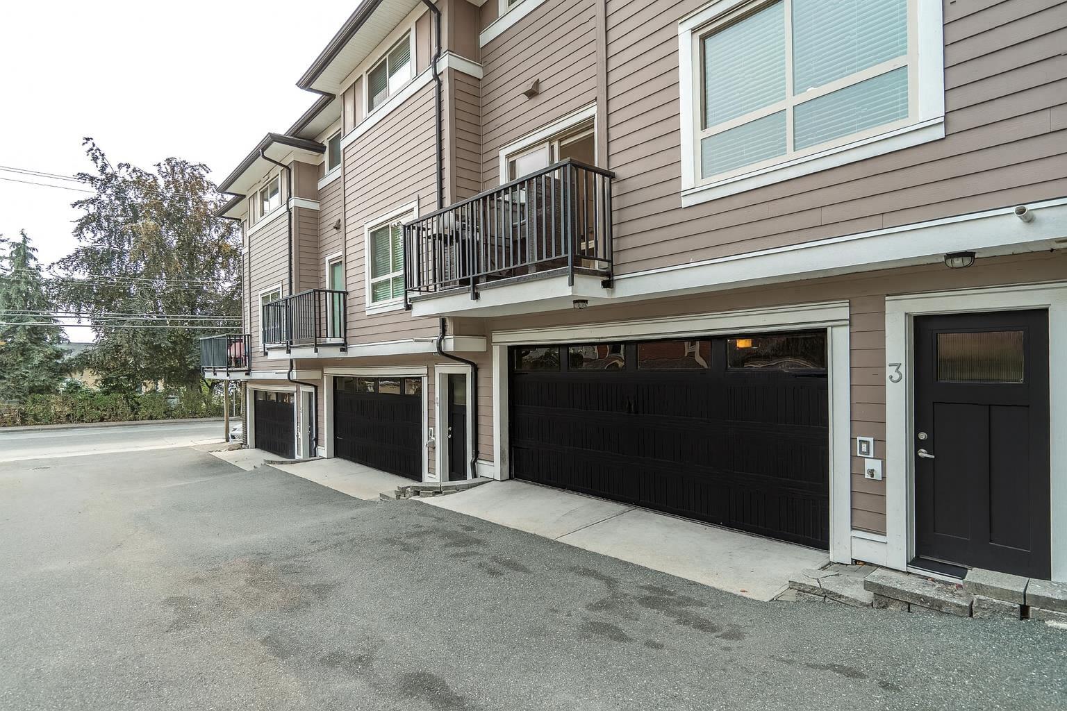 3 1424 EVERALL STREET, White Rock