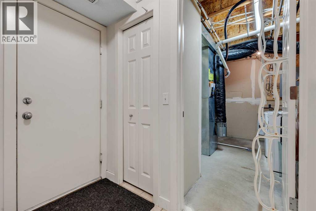 Single Family House for Sale in  Sandarac Way NW Sandstone Valley Calgary 