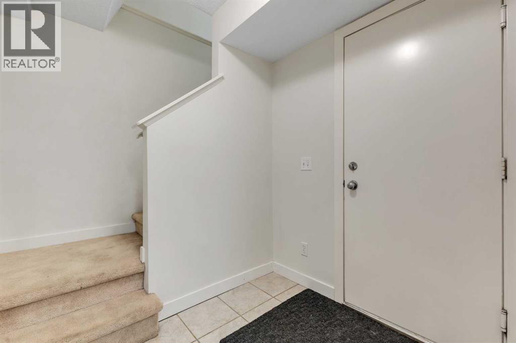Single Family House for Sale in  Sandarac Way NW Sandstone Valley Calgary 