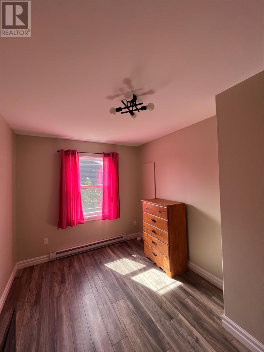 15 Adam Pardy Drive - 27