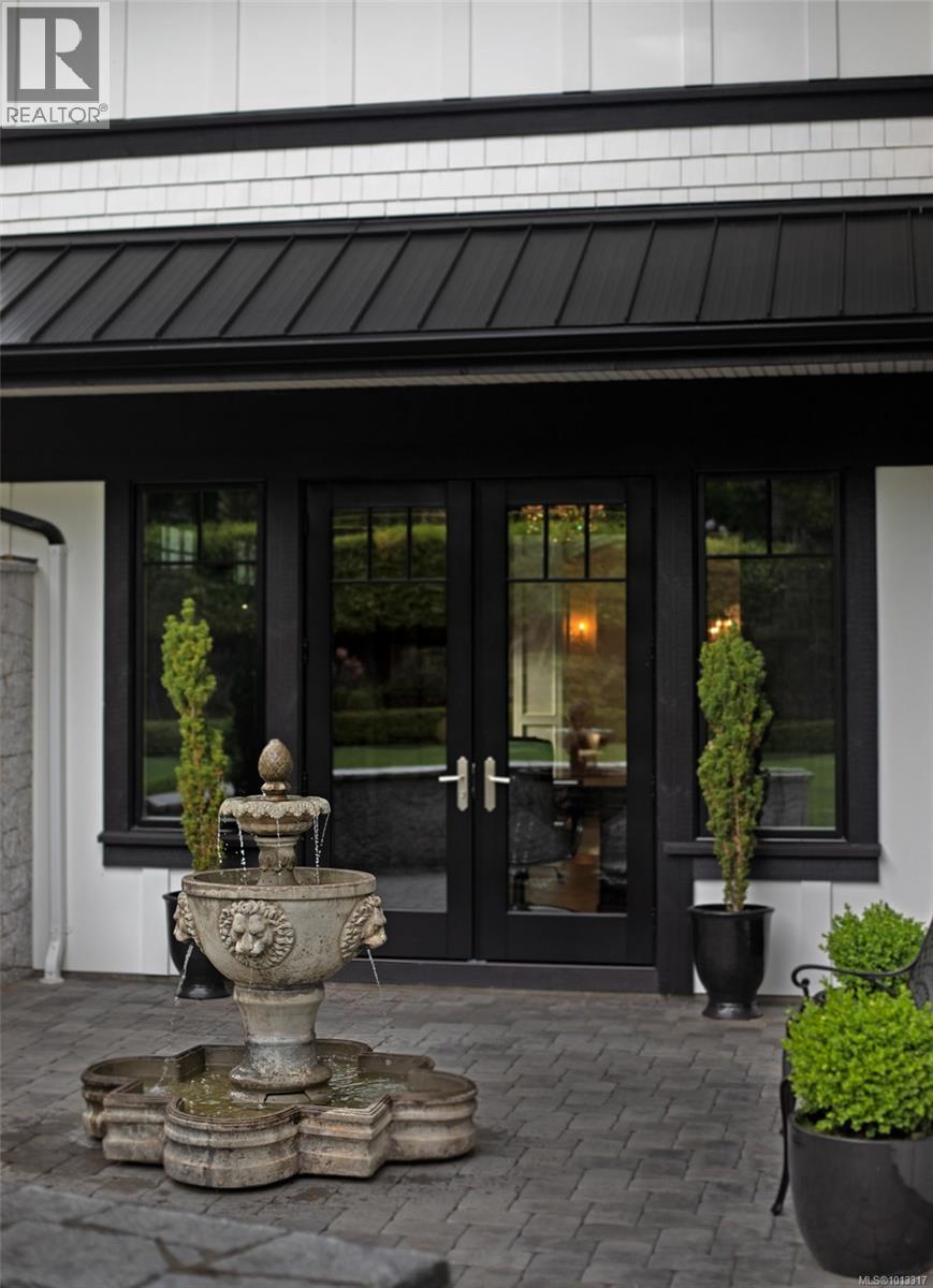  3375 Ripon Road, Oak Bay