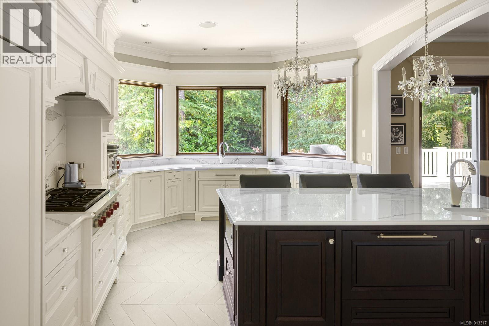  3375 Ripon Road, Oak Bay