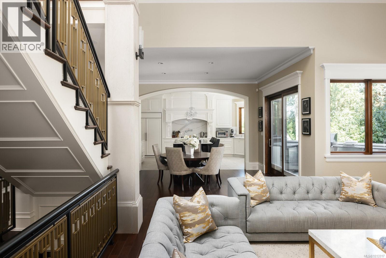  3375 Ripon Road, Oak Bay