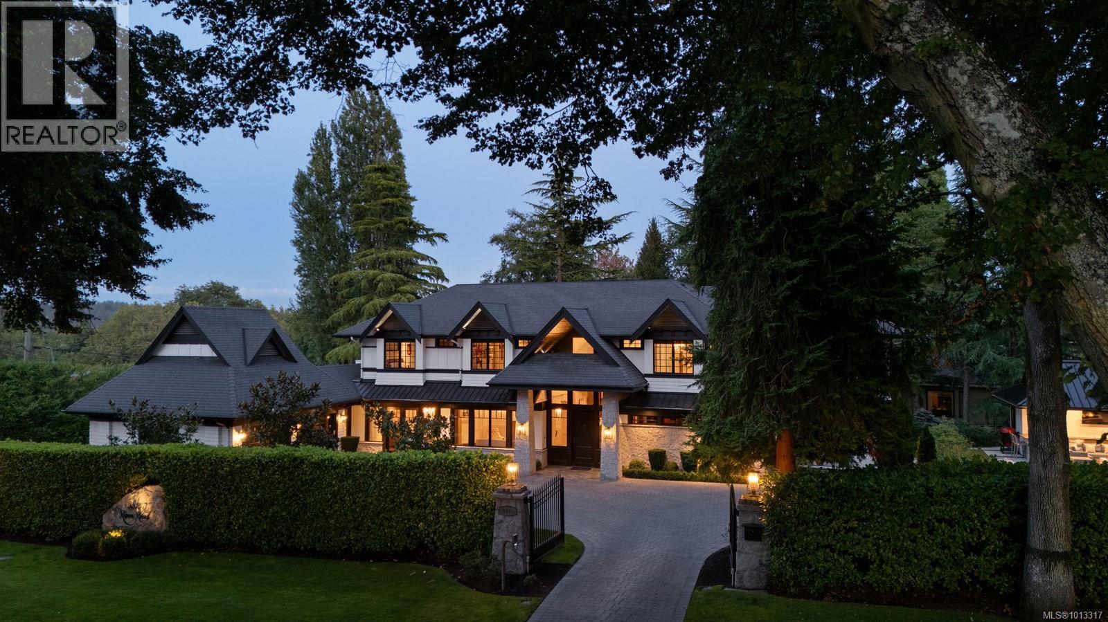  3375 Ripon Road, Oak Bay