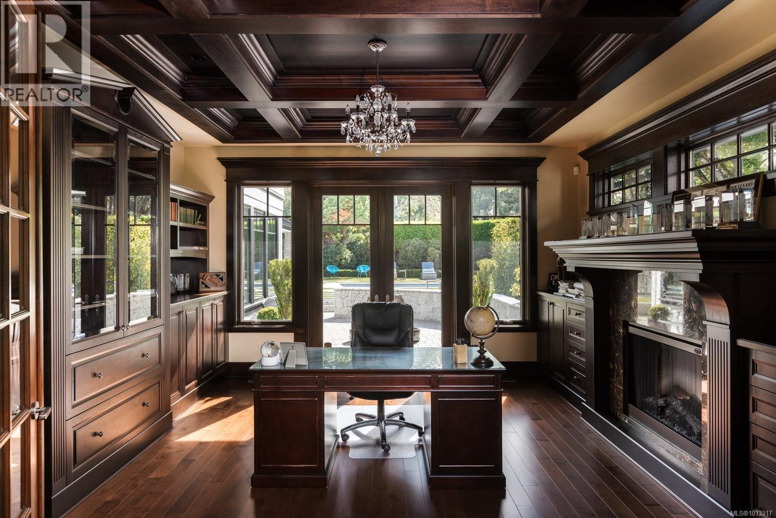  3375 Ripon Road, Oak Bay