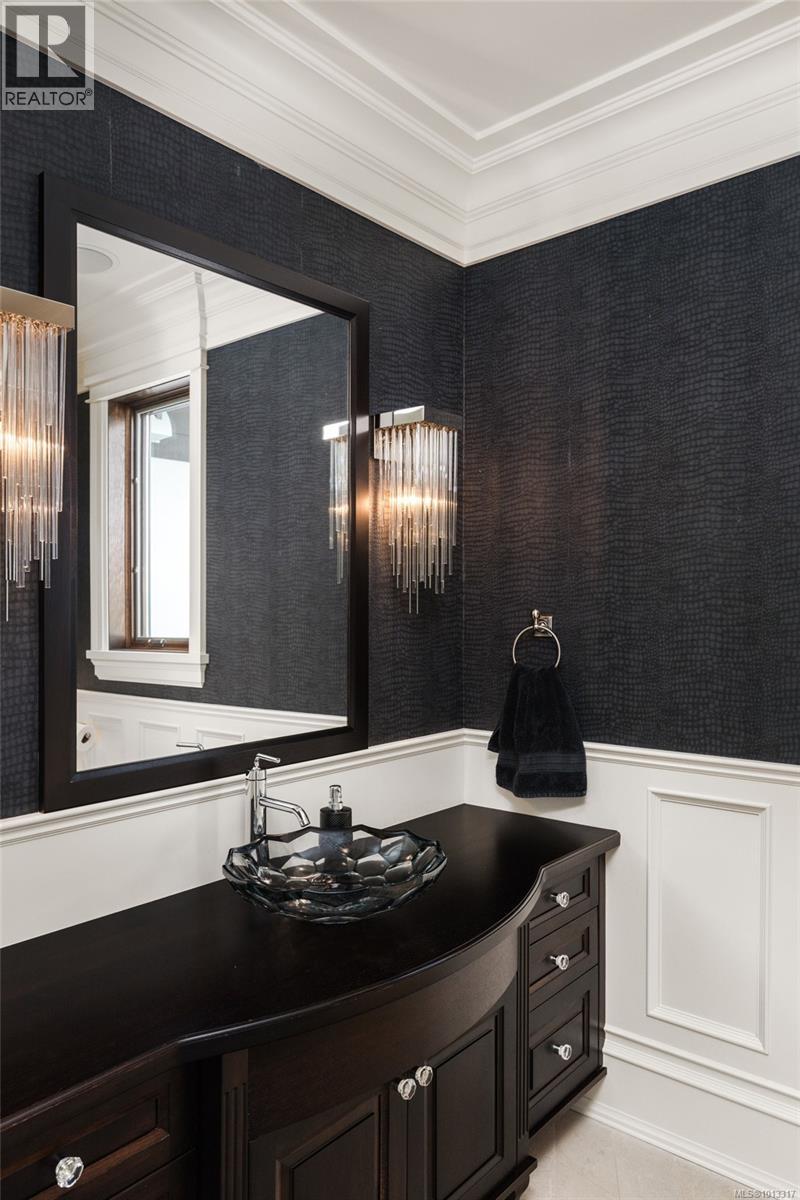  3375 Ripon Road, Oak Bay