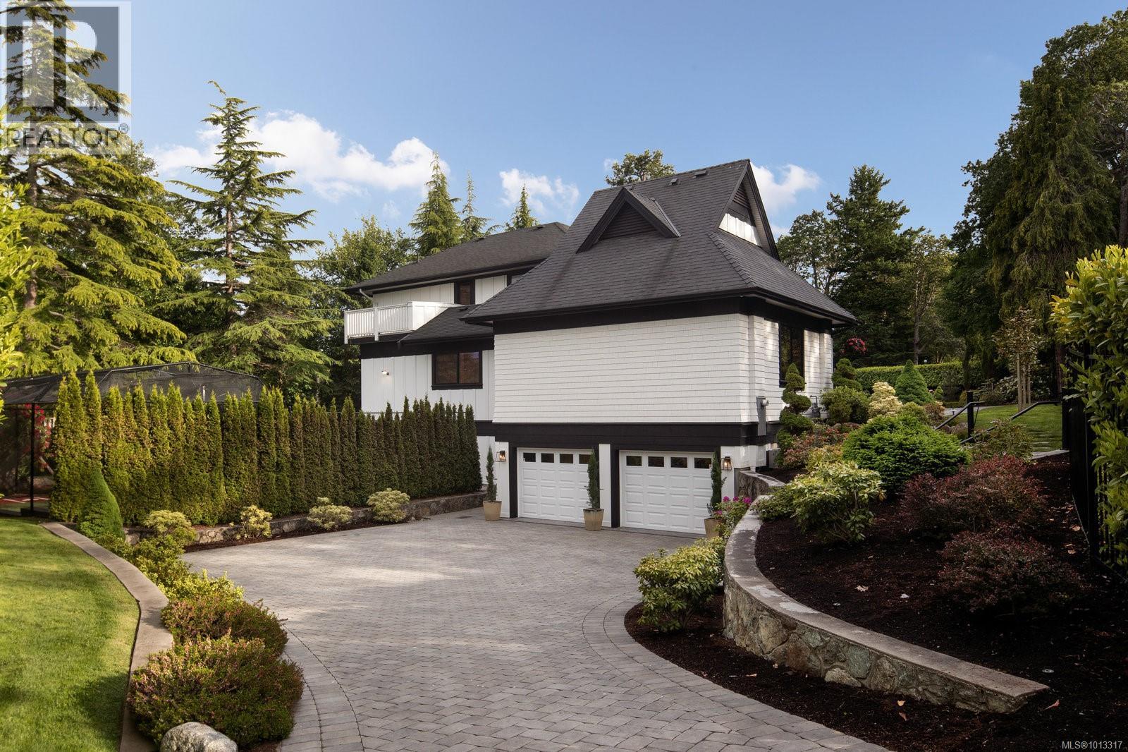  3375 Ripon Road, Oak Bay