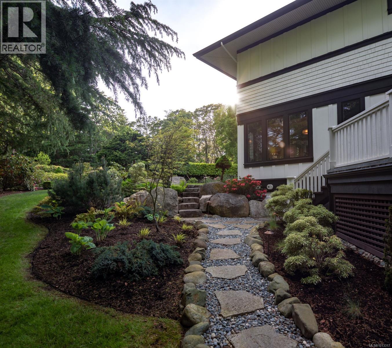  3375 Ripon Road, Oak Bay