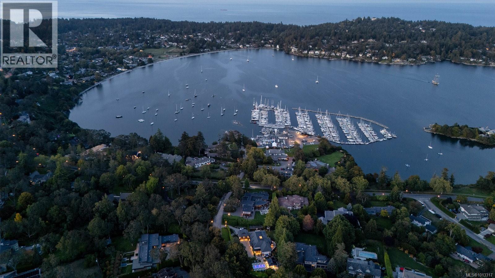  3375 Ripon Road, Oak Bay