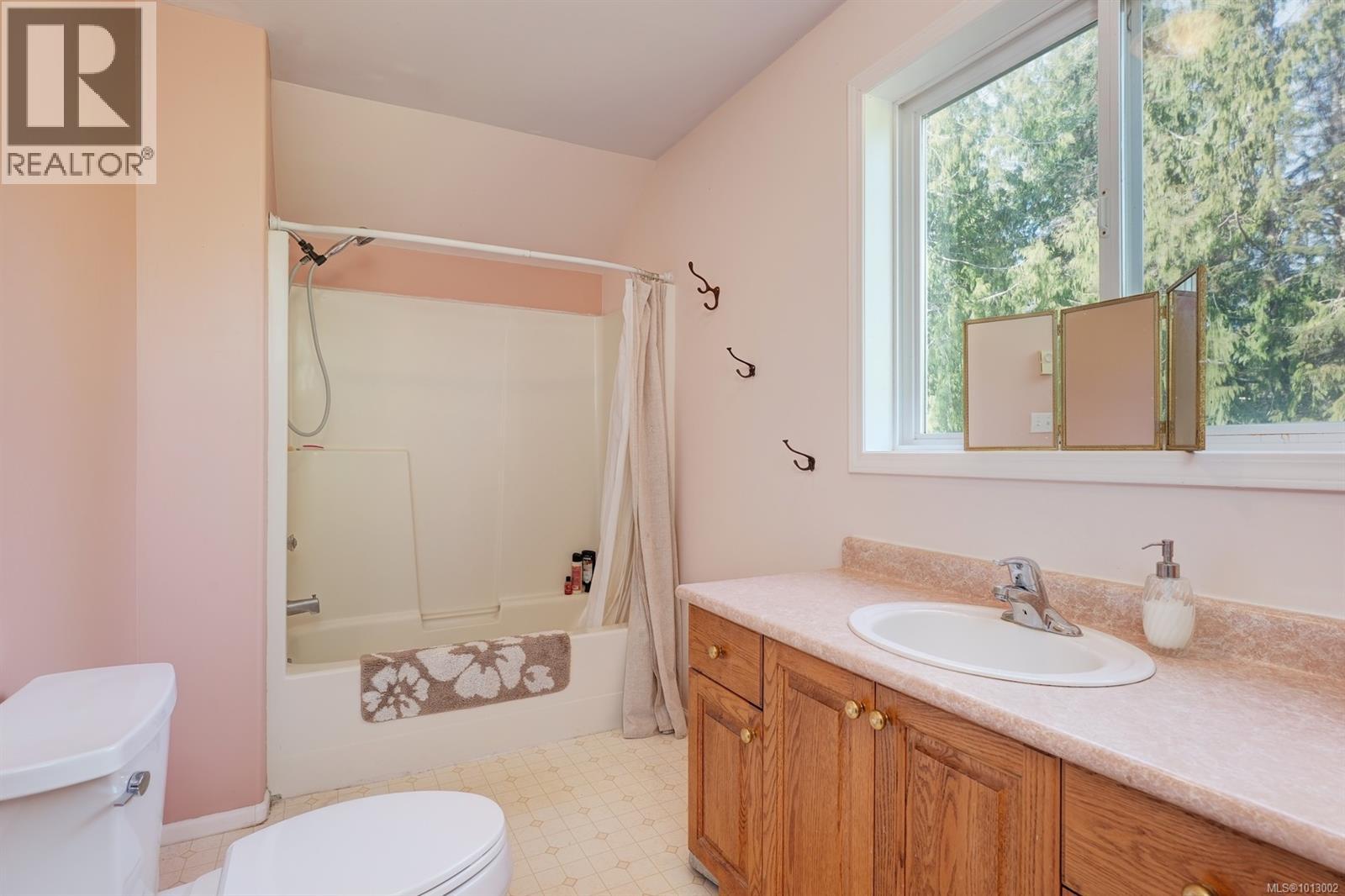 8035 Tugwell Rd, Sooke