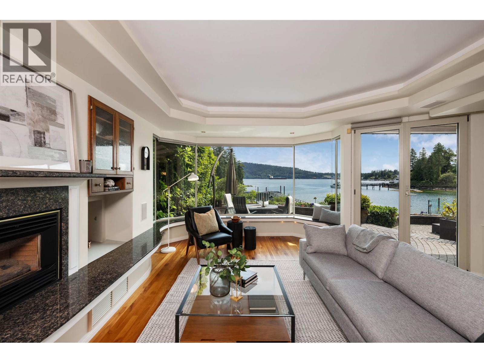 4625 STRATHCONA ROAD, North Vancouver