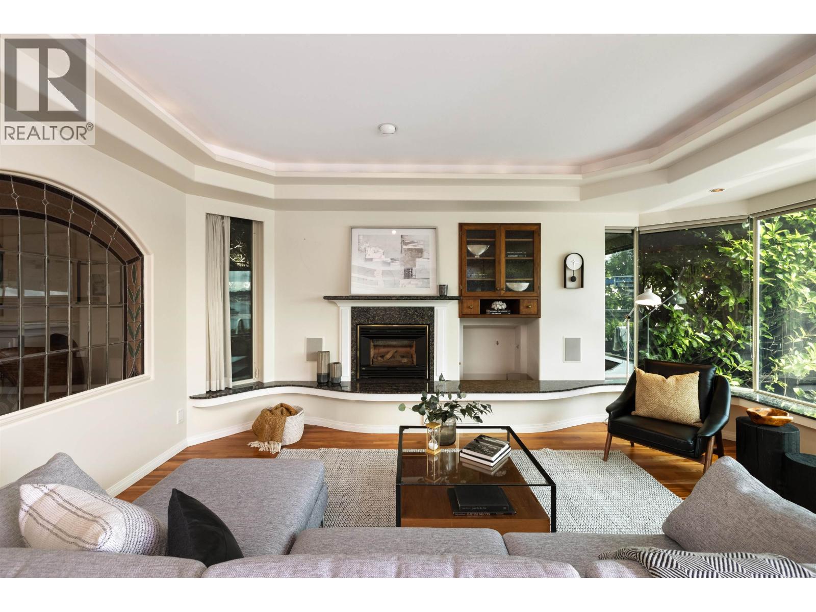 4625 STRATHCONA ROAD, North Vancouver