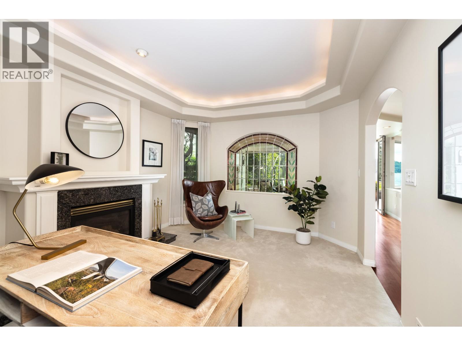 4625 STRATHCONA ROAD, North Vancouver