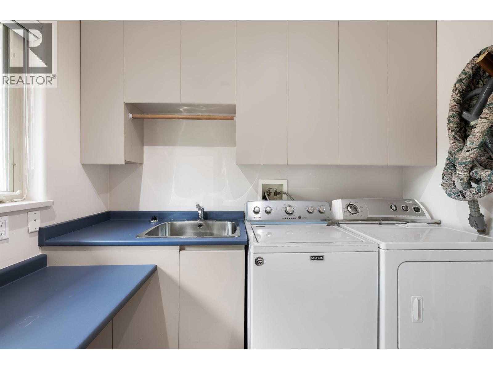4625 STRATHCONA ROAD, North Vancouver