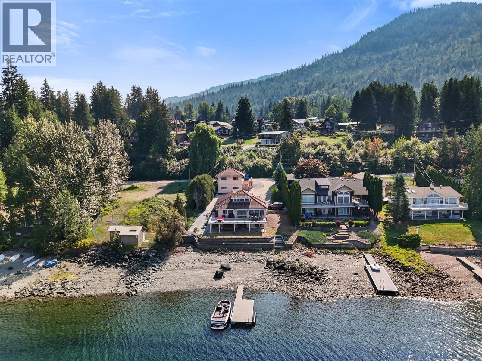 4071 REID Road, Eagle Bay