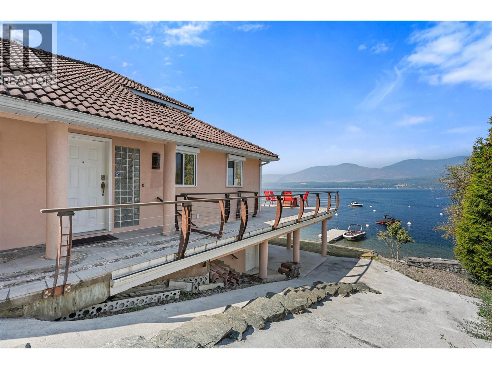 4071 REID Road, Eagle Bay