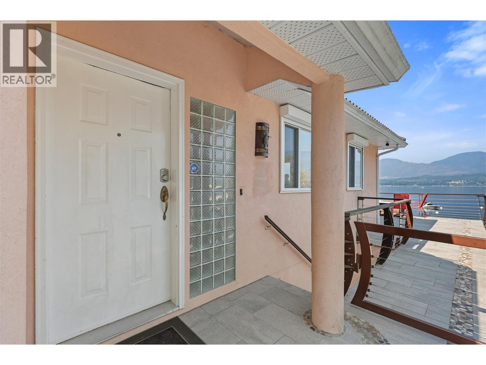 4071 REID Road, Eagle Bay