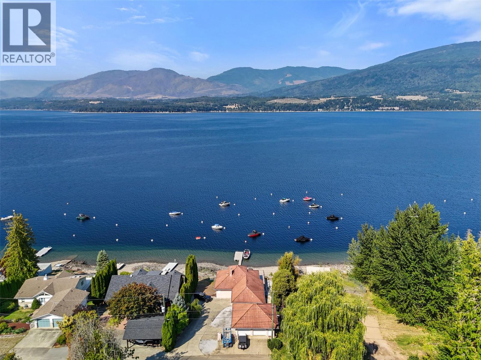 4071 REID Road, Eagle Bay