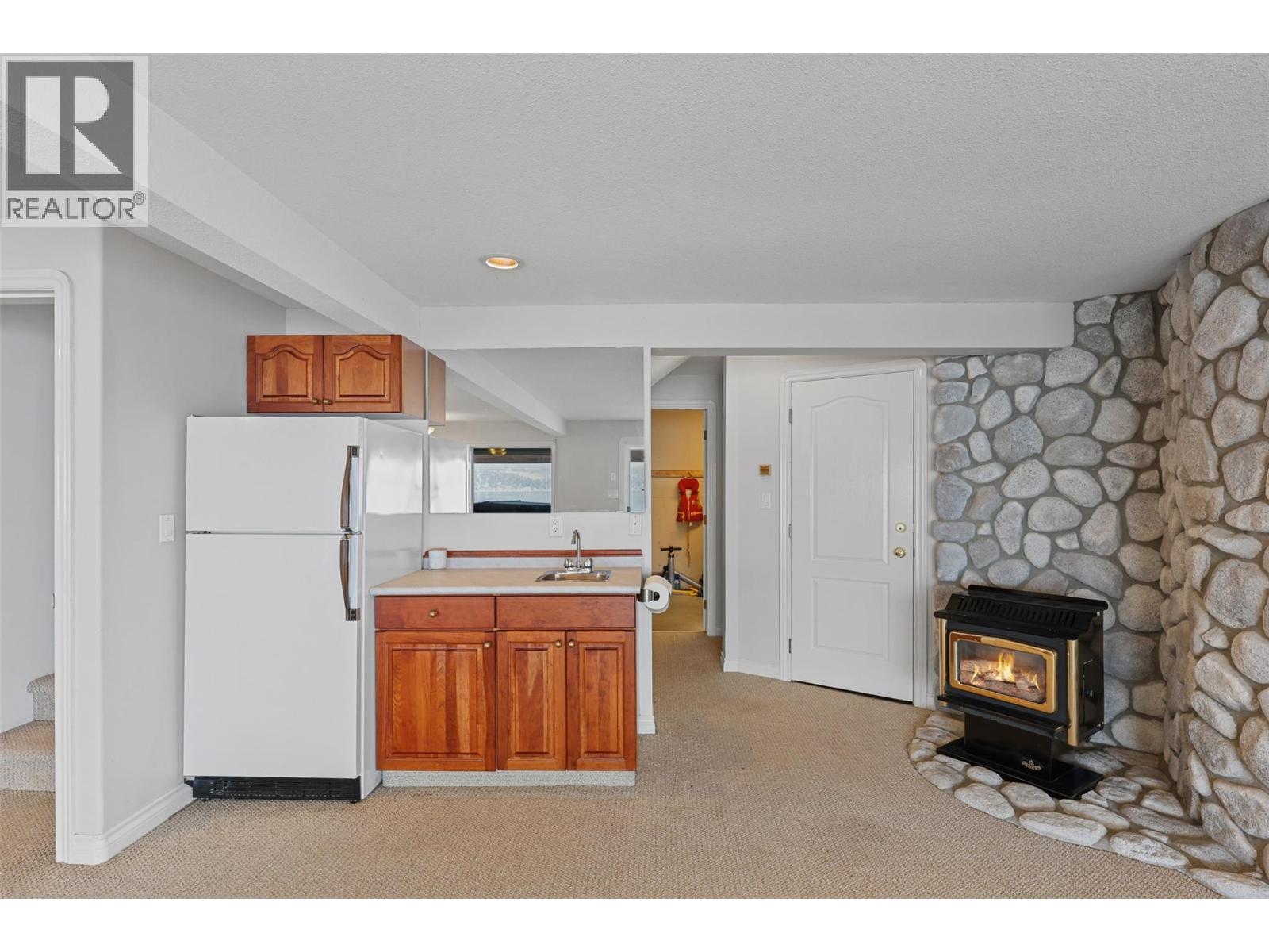 4071 REID Road, Eagle Bay