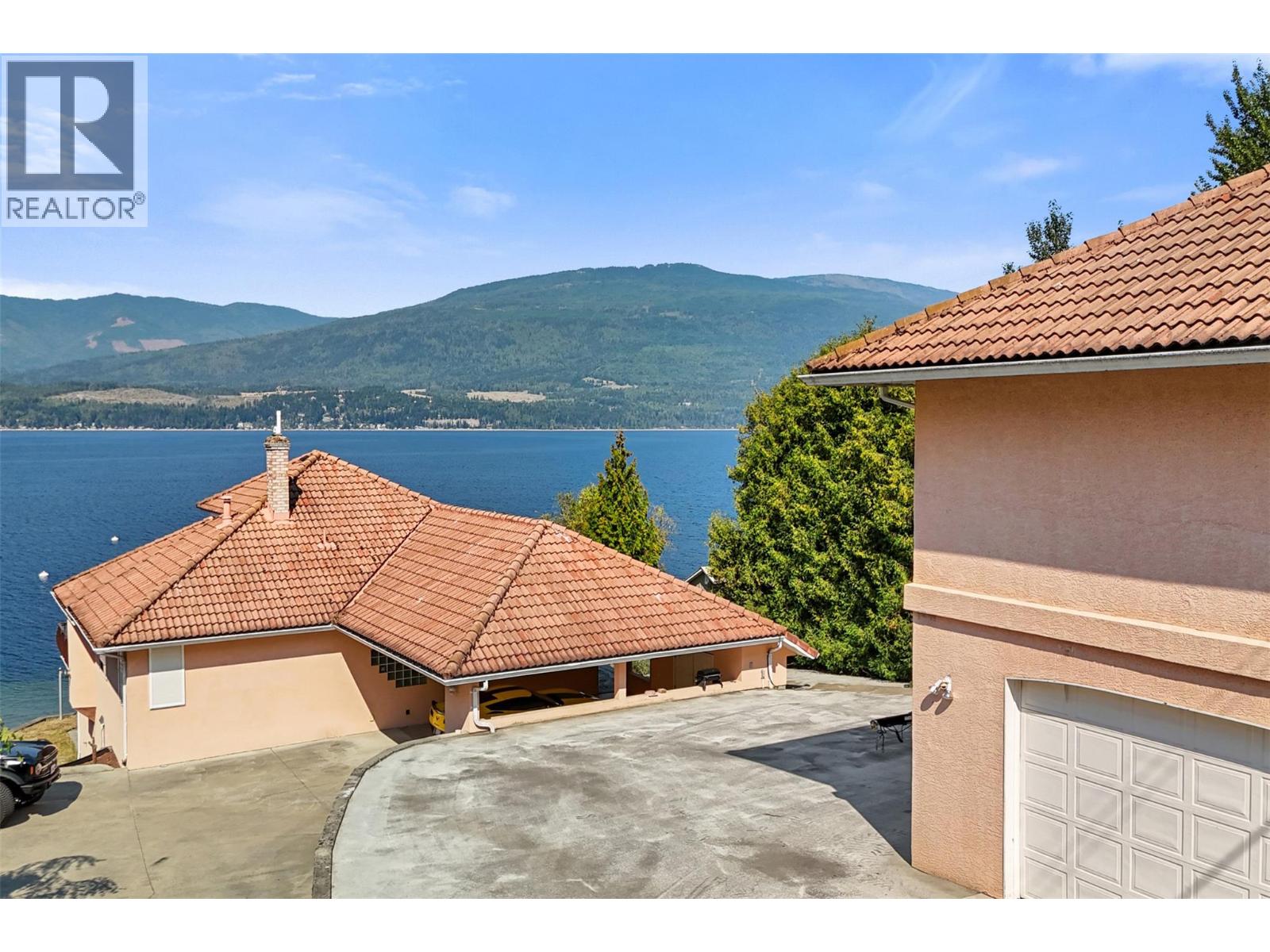 4071 REID Road, Eagle Bay