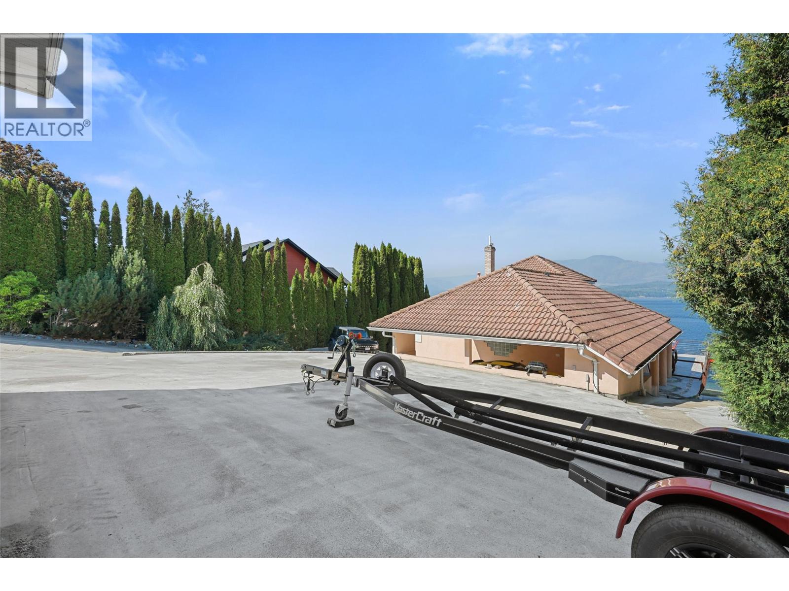 4071 REID Road, Eagle Bay