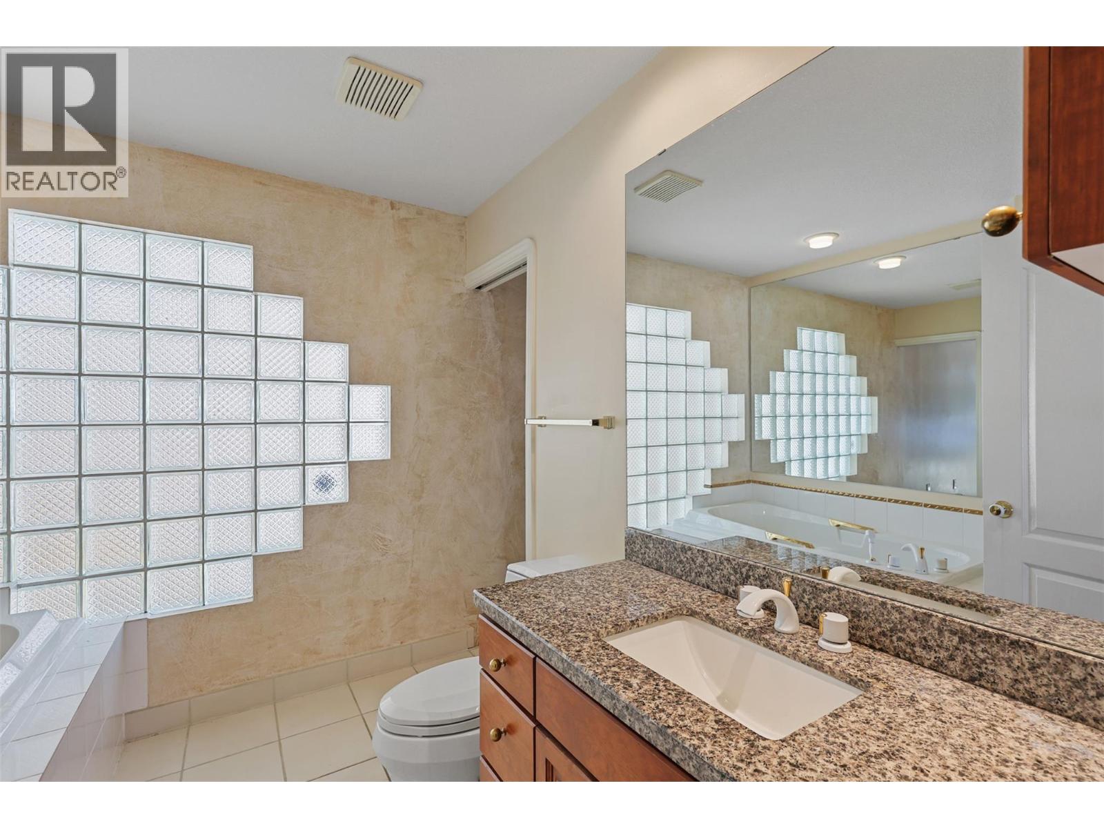 4071 REID Road, Eagle Bay