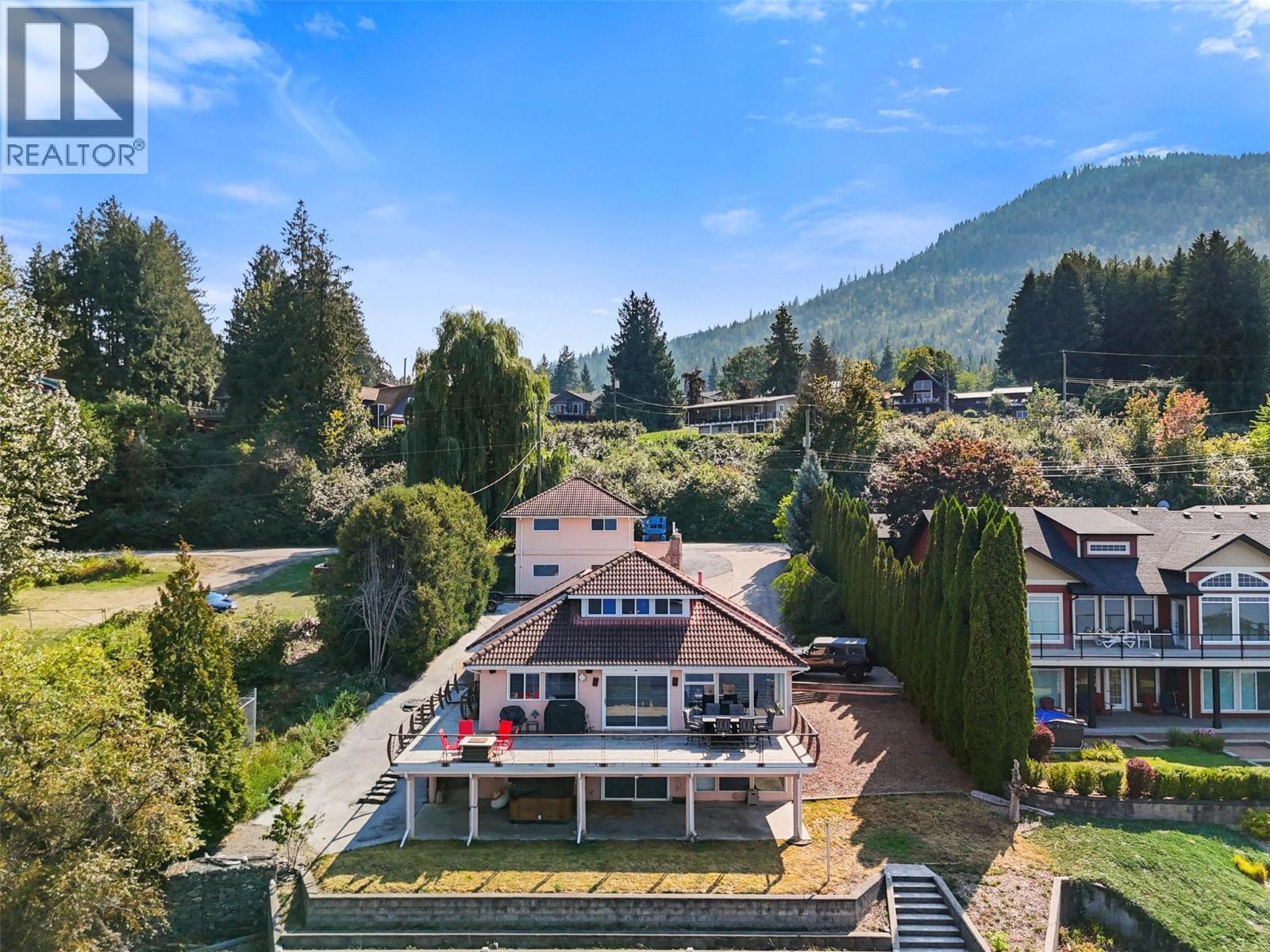 4071 REID Road, Eagle Bay