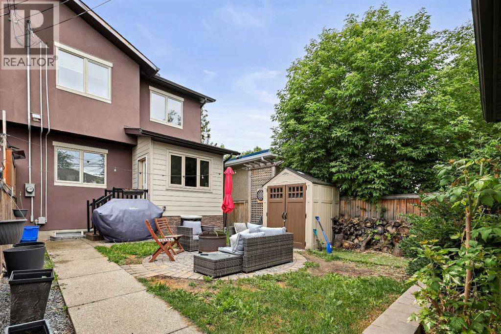 Single Family House for Sale in B  Avenue SW North Glenmore Park Calgary 