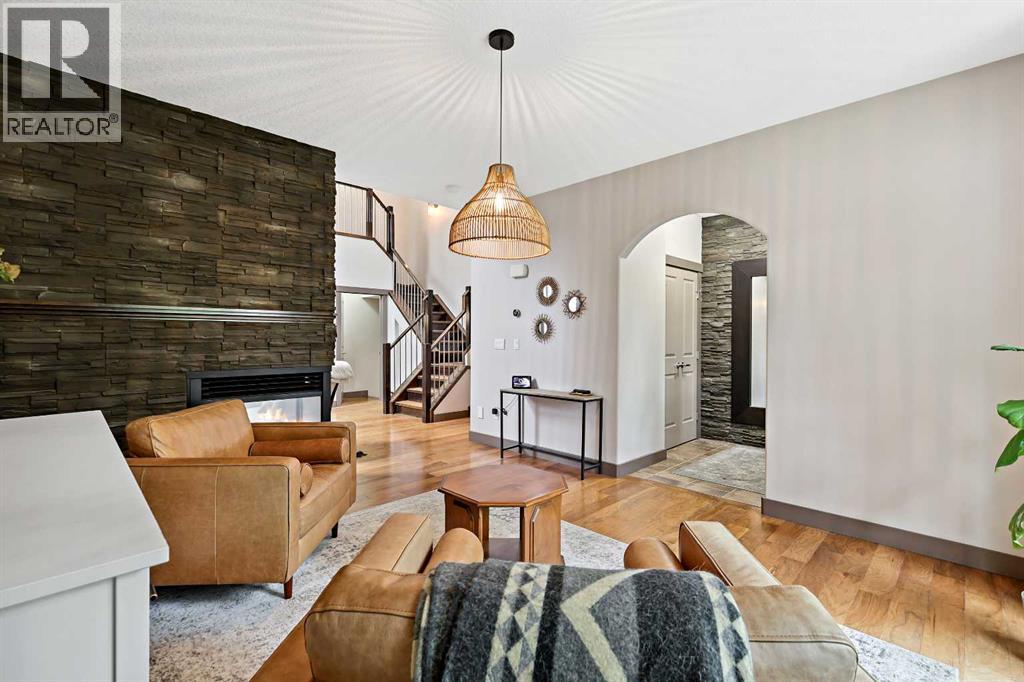 Single Family House for Sale in B  Avenue SW North Glenmore Park Calgary 
