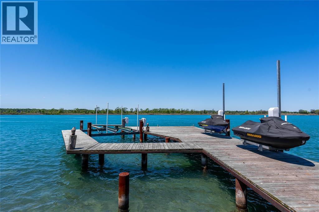 647 ST CLAIR PARKWAY - 10
