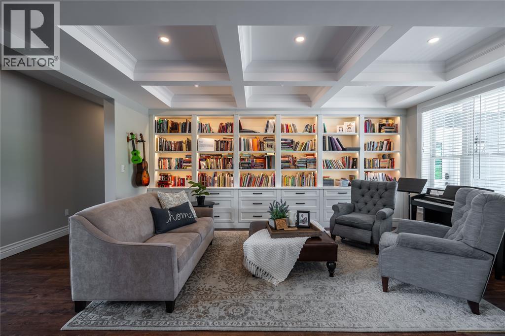 647 ST CLAIR PARKWAY - 12