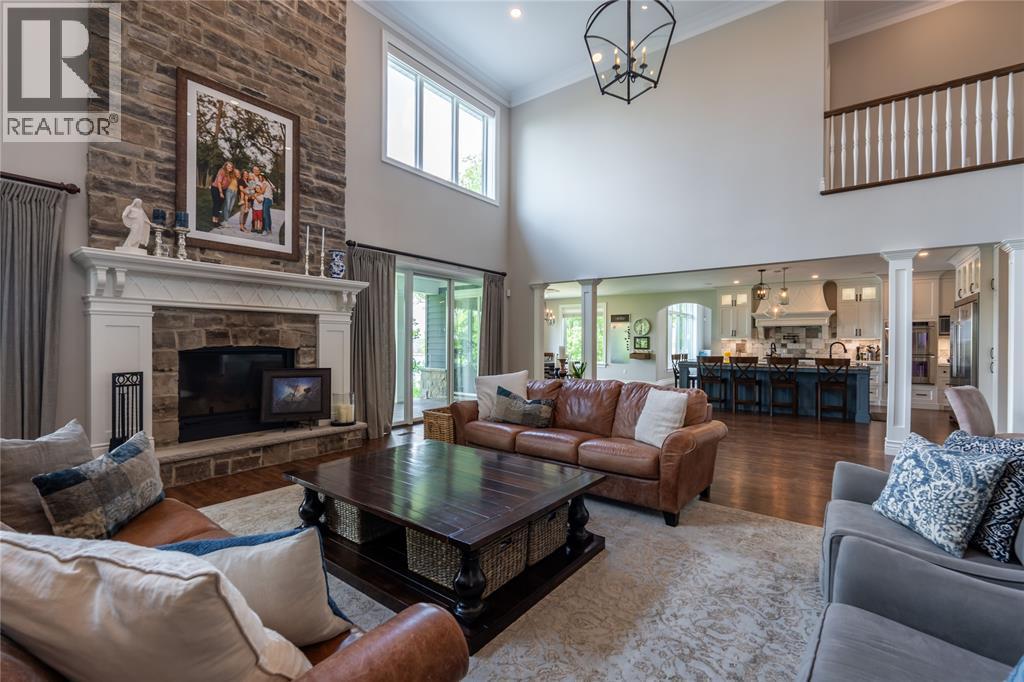647 ST CLAIR PARKWAY - 15