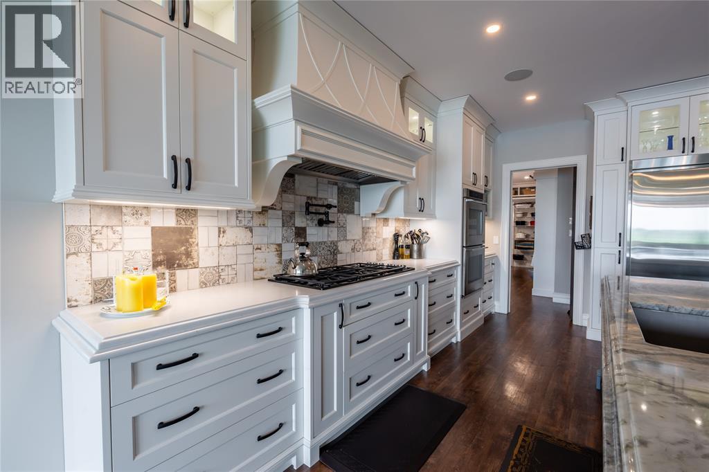 647 ST CLAIR PARKWAY - 17
