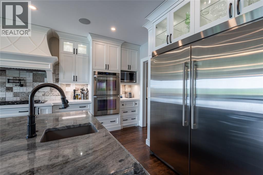647 ST CLAIR PARKWAY - 18