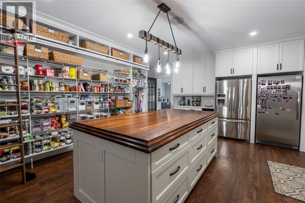 647 ST CLAIR PARKWAY - 21