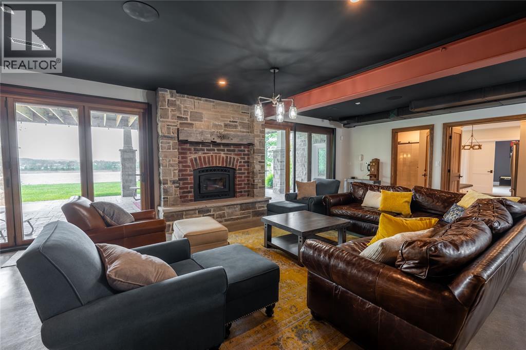 647 ST CLAIR PARKWAY - 41