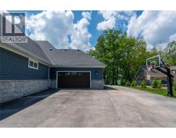 Laundry room - 647 St Clair Parkway, St Clair, ON N0N1G0 Photo 8