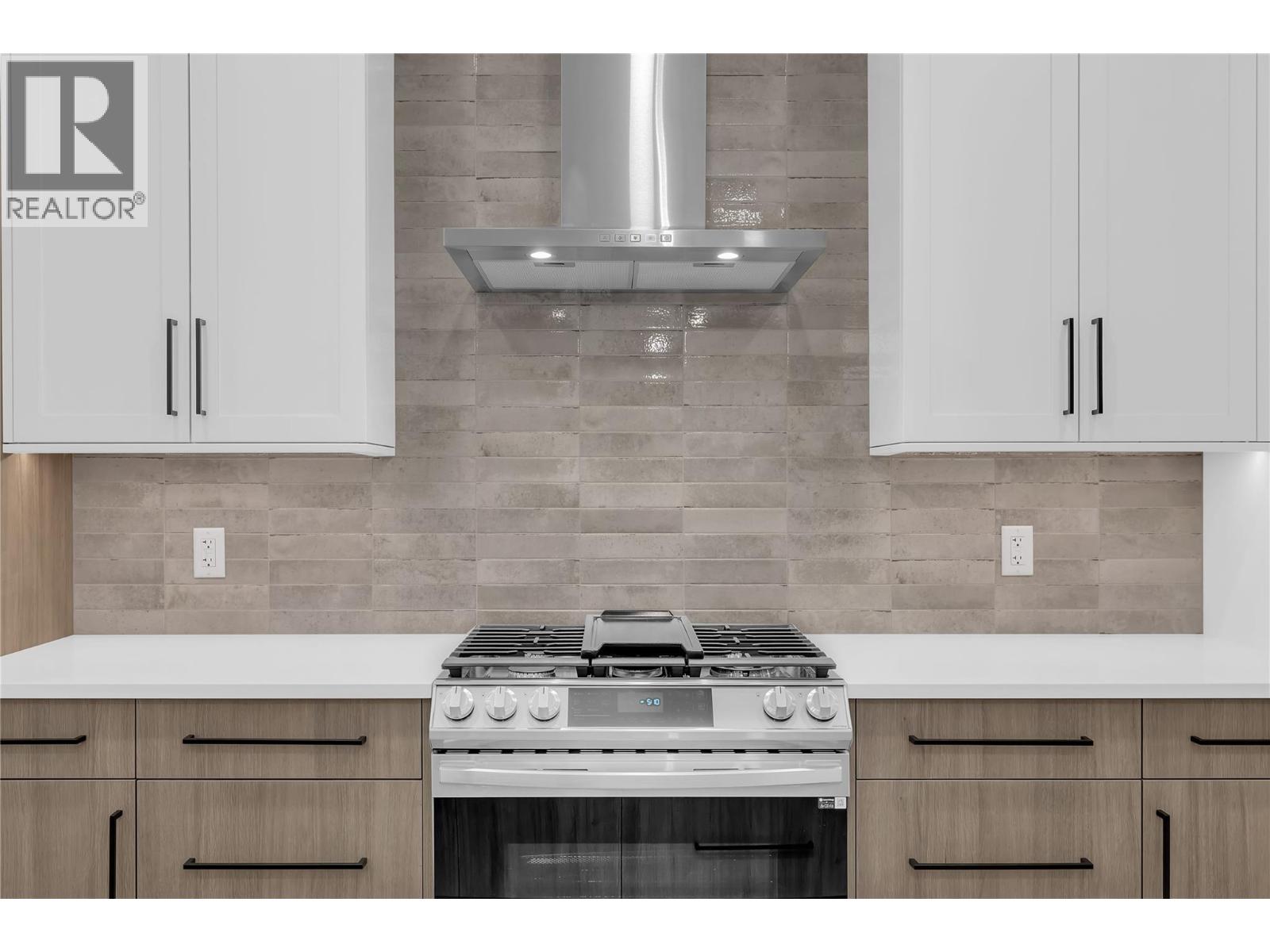 13 2835 Canyon Crest Drive, West Kelowna