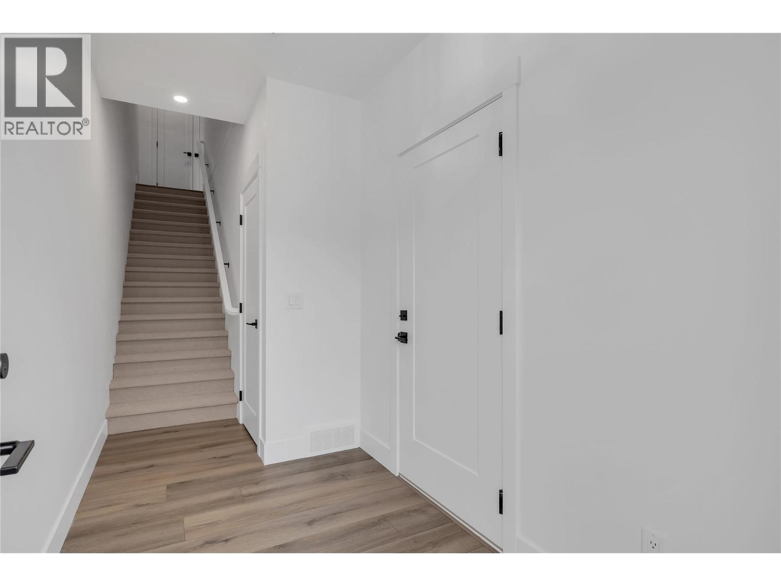 13 2835 Canyon Crest Drive, West Kelowna