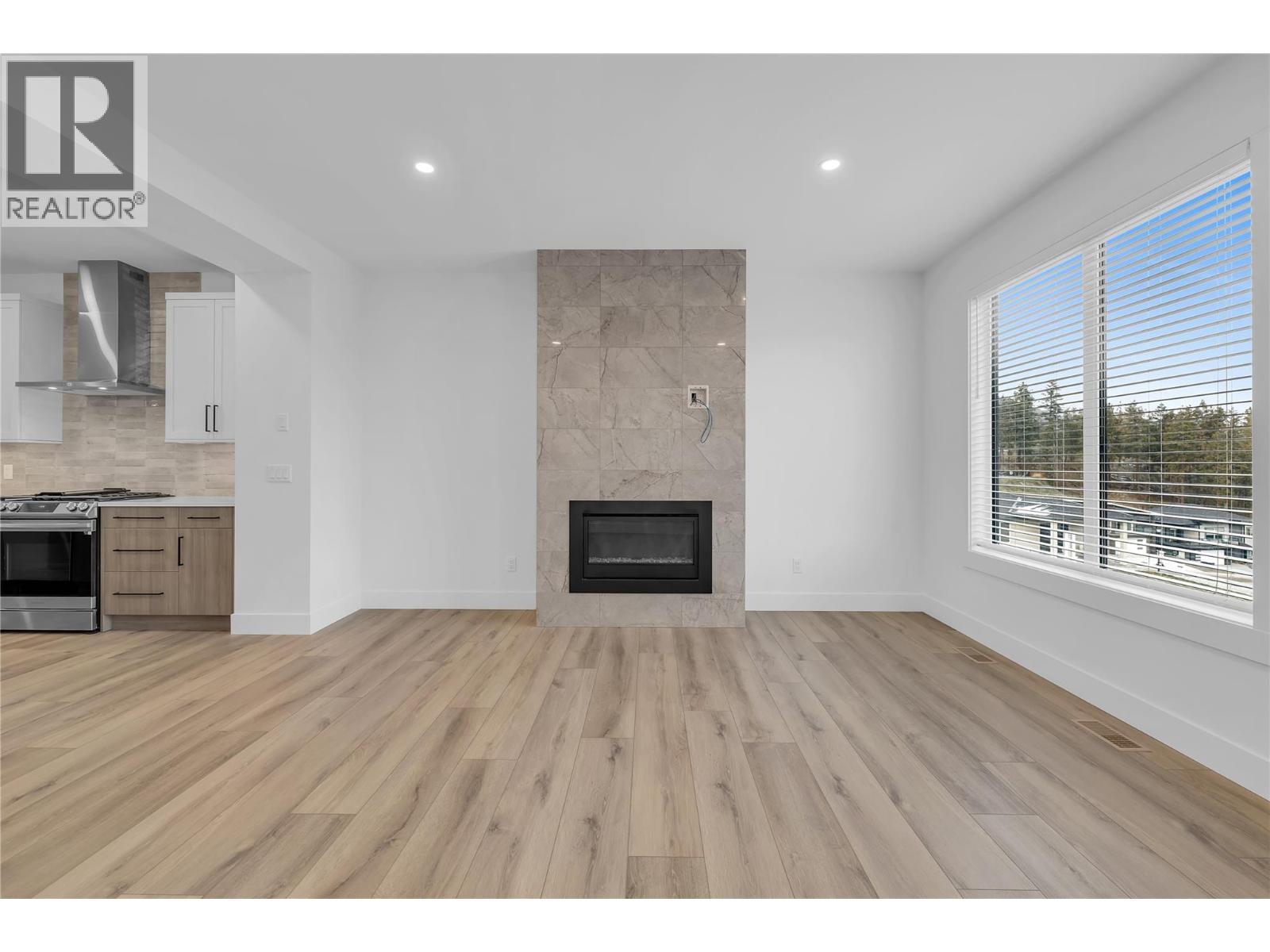 13 2835 Canyon Crest Drive, West Kelowna