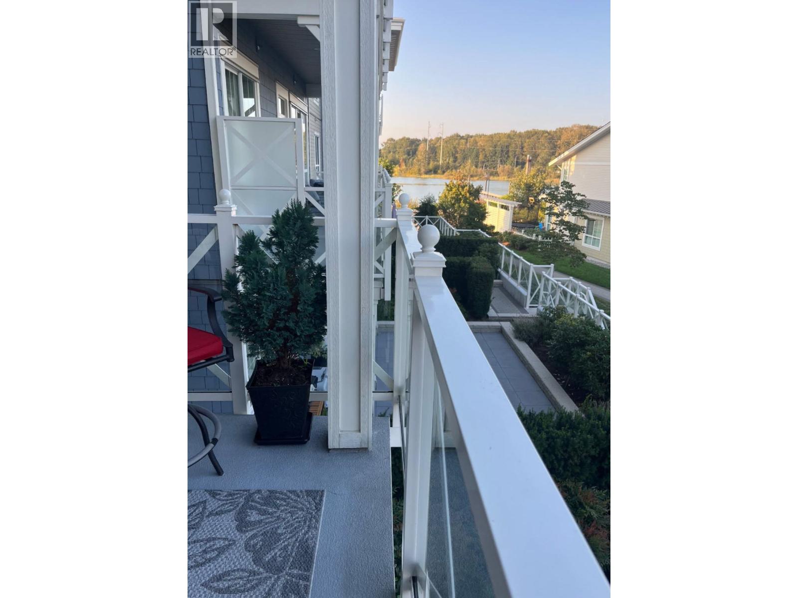 #221-5535 ADMIRAL Way, Delta