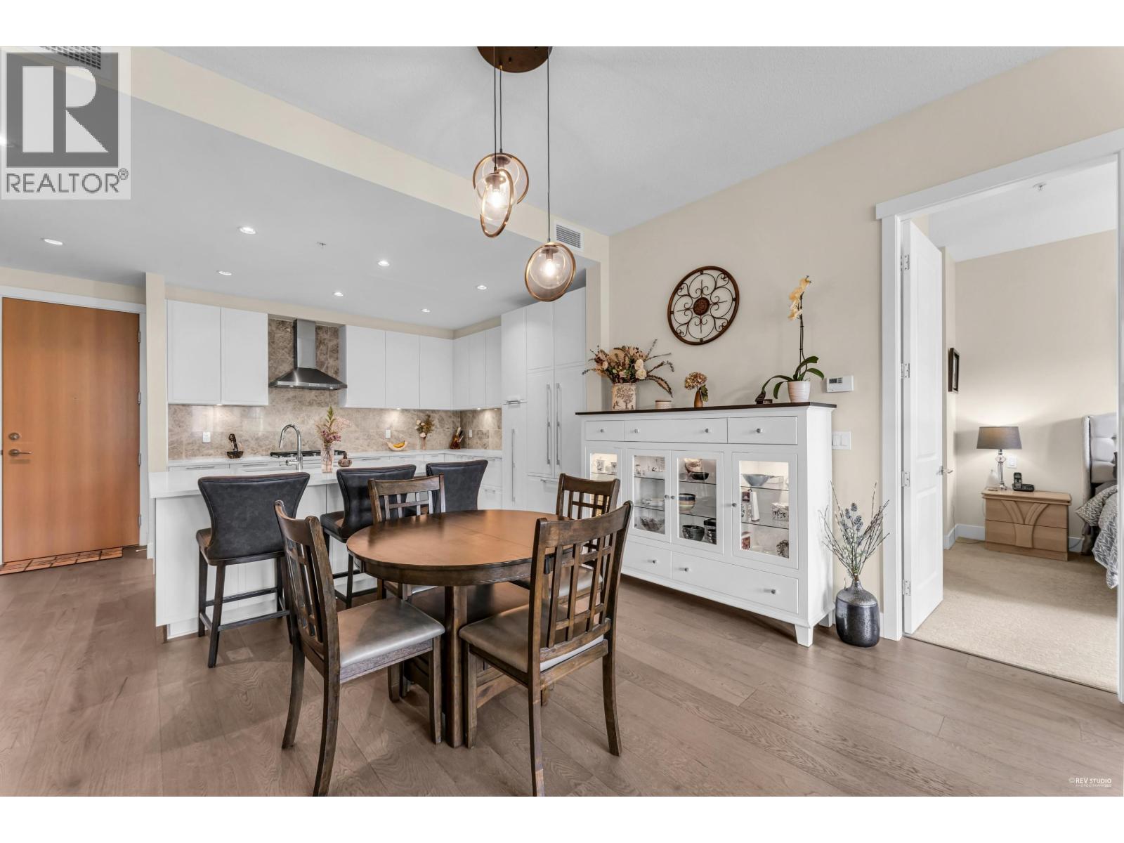 #221-5535 ADMIRAL Way, Delta