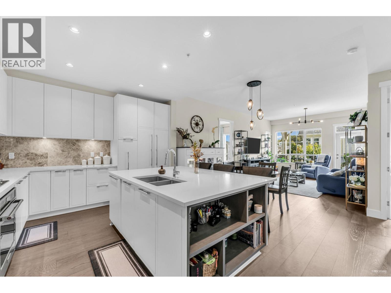 #221-5535 ADMIRAL Way, Delta
