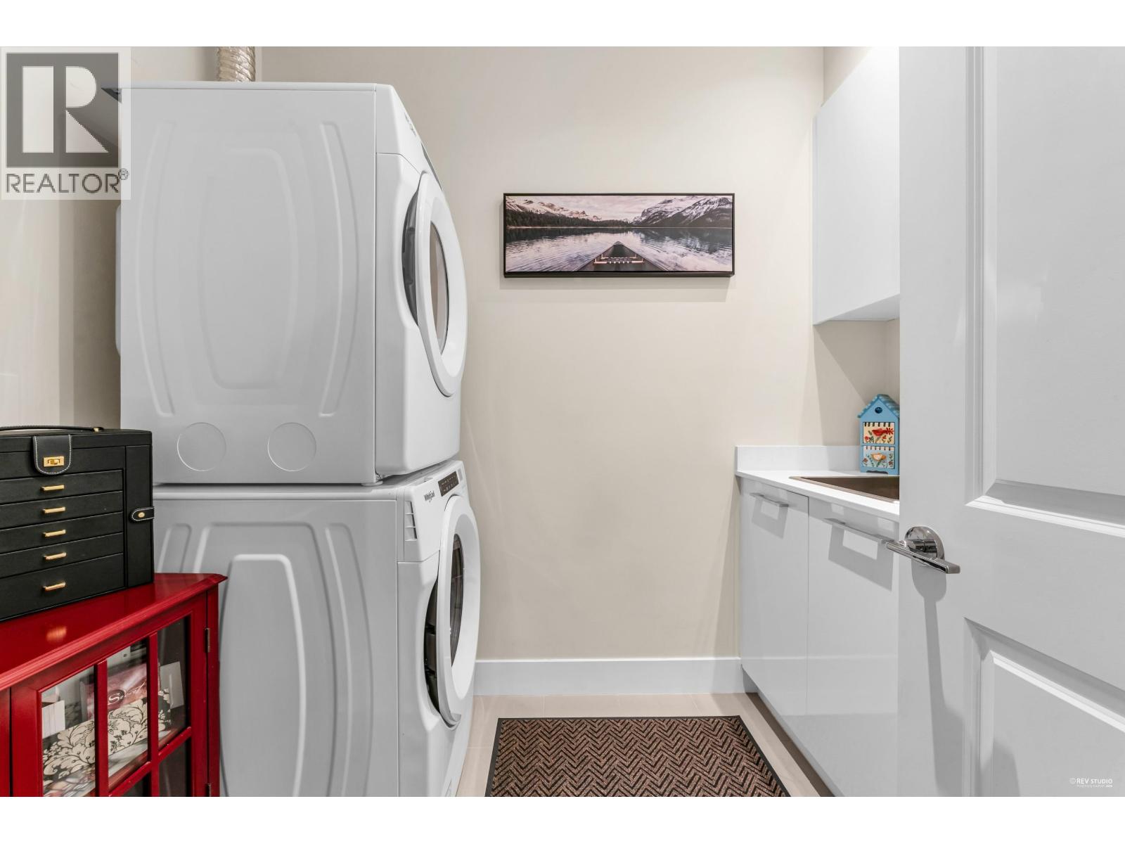 #221-5535 ADMIRAL Way, Delta