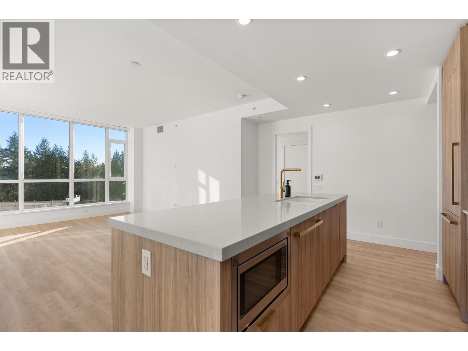 306 2325 EMERY COURT, North Vancouver