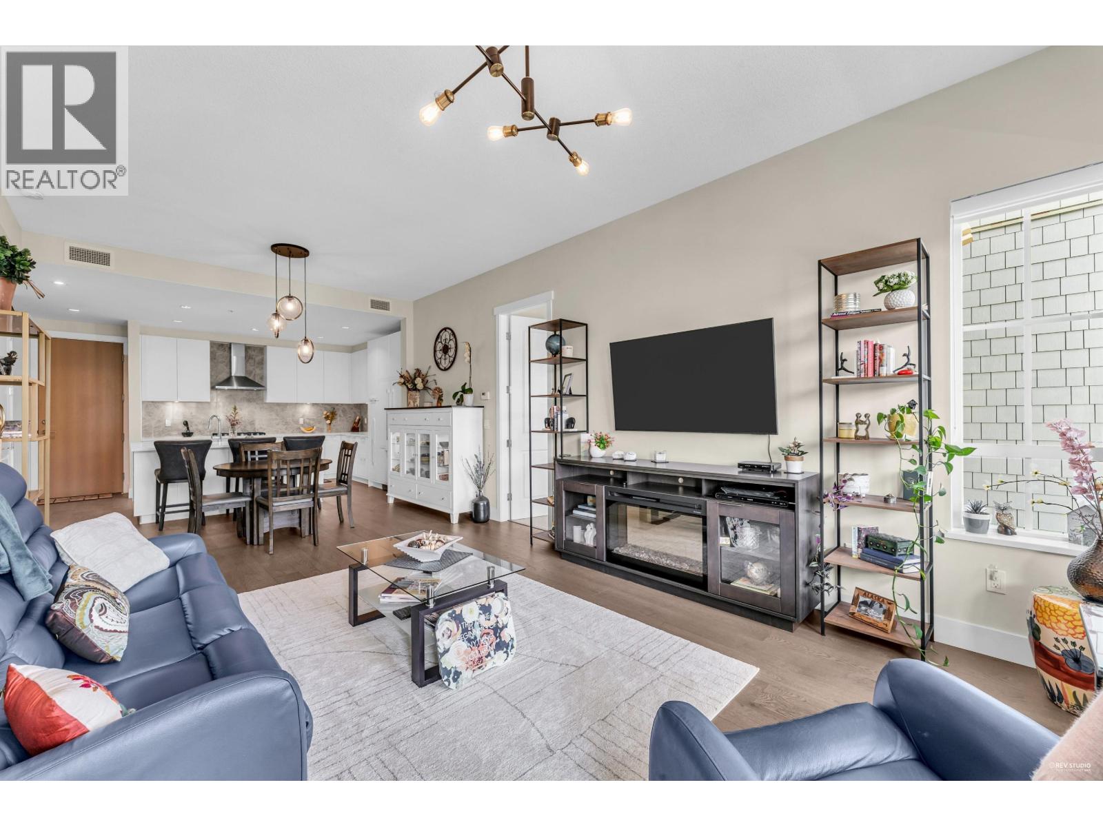 #221-5535 ADMIRAL Way, Delta
